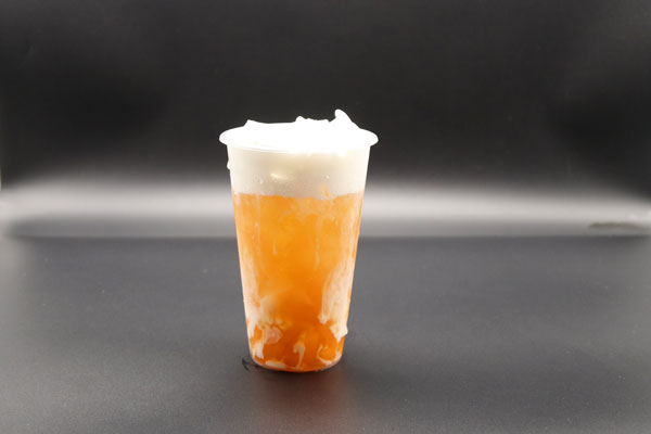 倾品奶盖绿茶加盟学员制作成品