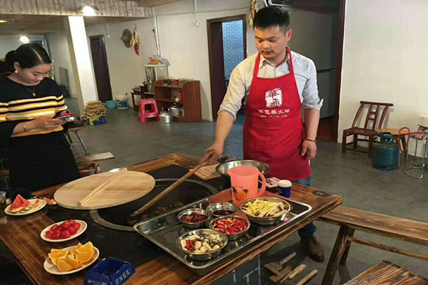 学柴火鸡成品图