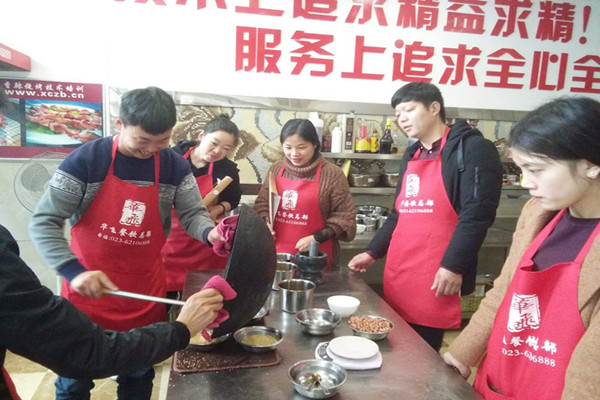 麻辣小龙虾加盟